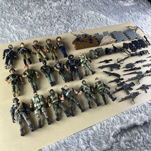 Vintage Lanard The Corps Chap Mei Military Action Figures Lot of 17 Accessories